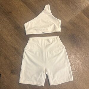 Set Active Luxform set